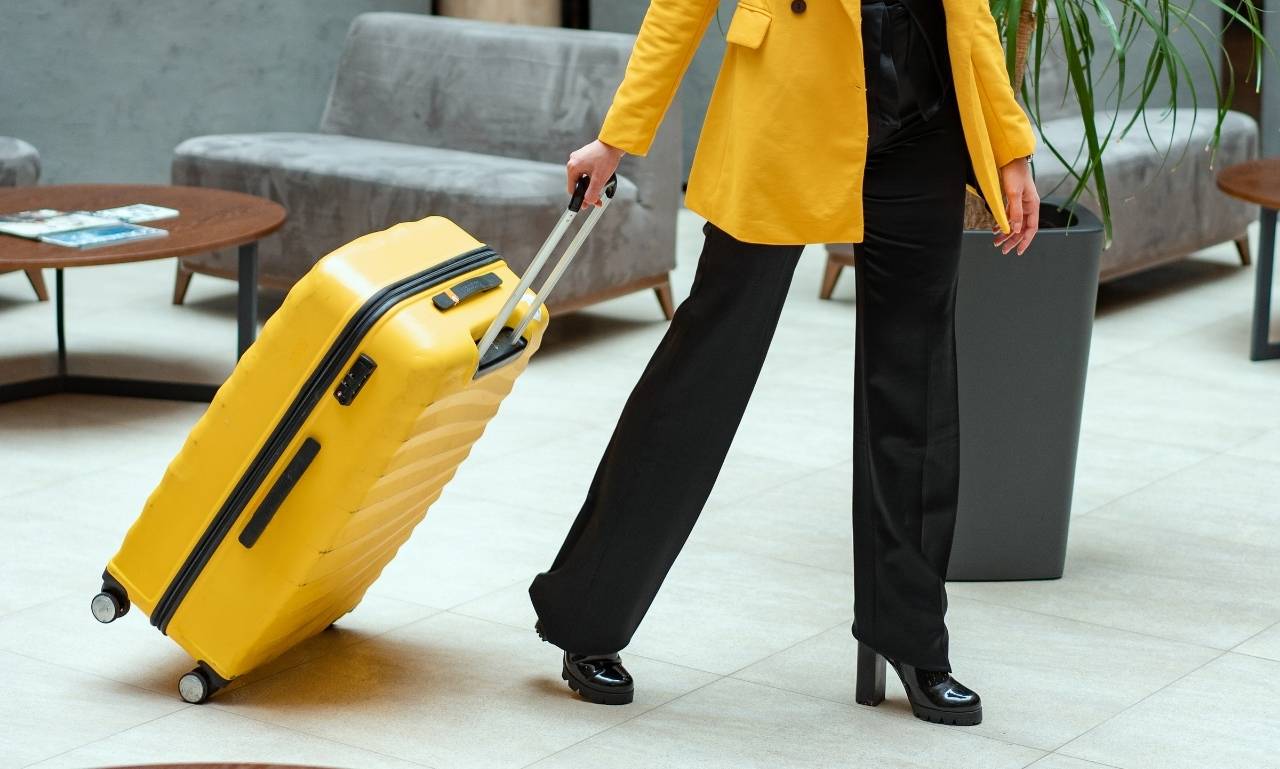 How to Pick the Right Suitcase for You