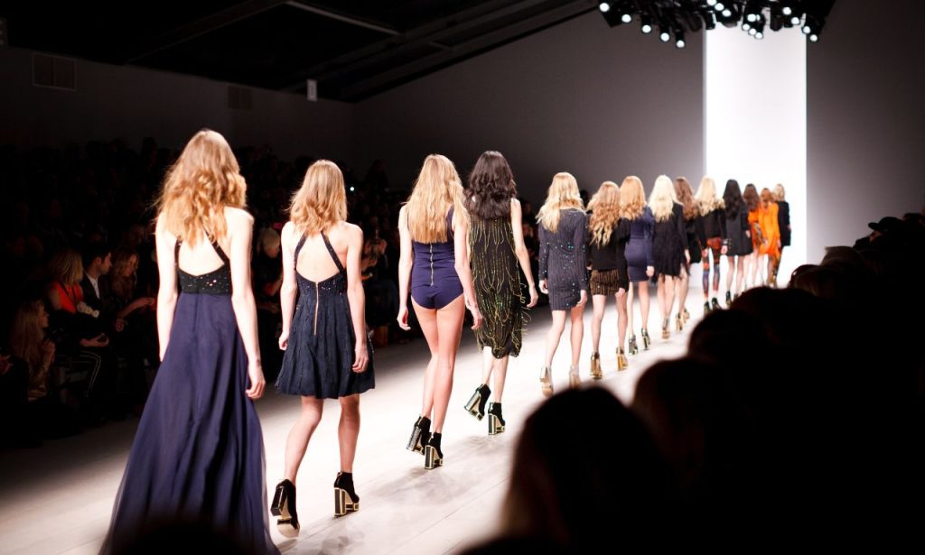 How to Start a Clothing Business